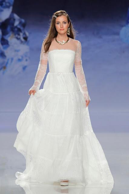 La pureza de los materiales preciosos inspira la colección de vestidos de novia 2018 de Inmaculada García