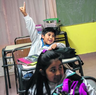 Cómo es vivir y estudiar en una escuela albergue