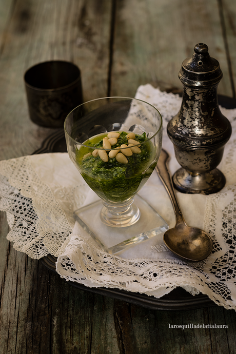 ENSALADA CAPRESE CON PESTO CASERO