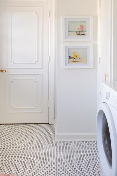 reforma lavandería puerta mint azul grifo dorado decoración lavandería decoración laundry room decoración cuarto colada before after decor antes después decoración reforma lavandería puerta mint azul grifo dorado decoración lavandería decoración laundry room decoración cuarto colada before after decor antes después decoración