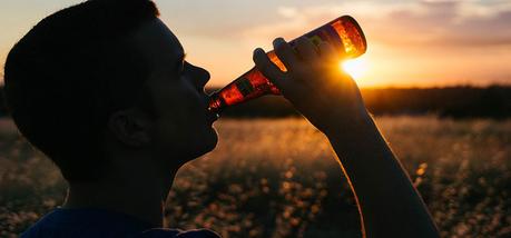 La adolescencia, grupo de alto riesgo en la iniciación del consumo y abuso de sustancias