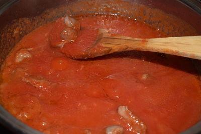 Mollejas de Pollo con Tomate y Garbanzos