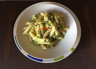 MACARRONES CON CALABACÍN MACARRONES CON CALABACÍN