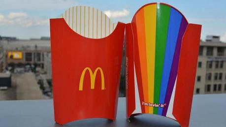 10 Marcas que celebran el Orgullo LGBTQ+ mediante coloridas iniciativas
