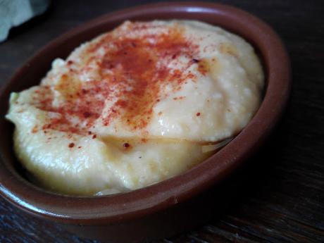 Hummus Asaltando a El toque de Belén