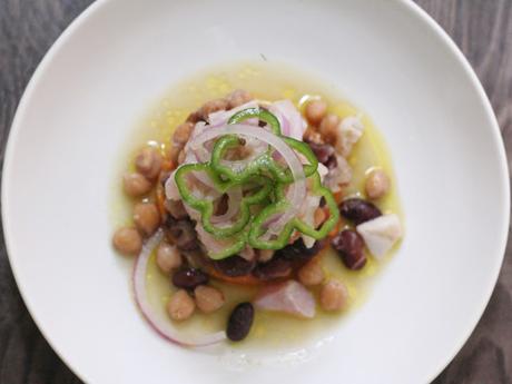 Ceviche de Mero con Garbanzos, Judías Negras y Puré de Boniato Ceviche de Mero con Garbanzos, Judías Negras y Puré de Boniato