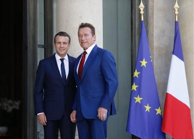 Schwarzenegger y  Macron juntos en París