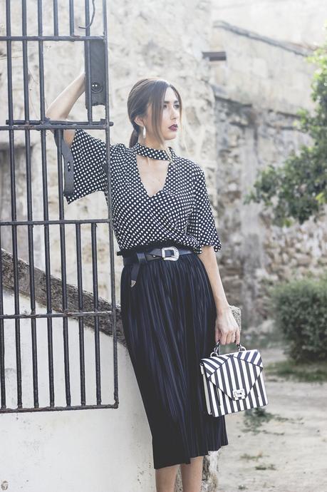 polka dots blouse