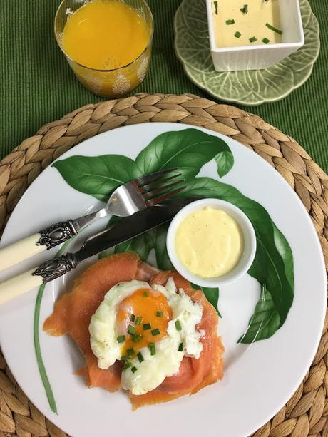 Huevos Benedict Con Salmón Ahumado