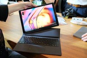 Echa un vistazo a la ASUS Transformer Pro T304 Windows 10 PC