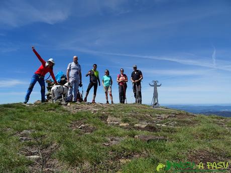 Ruta al Mustallar: Cima del Pico Mustallar, Techo de la provincia de Lugo