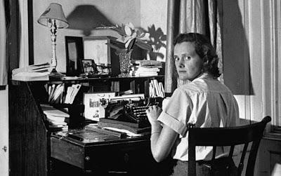 DAPHNE DU MAURIER