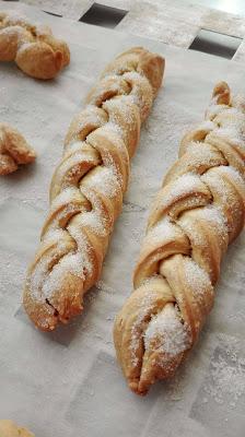 GALLETAS DE VINO TRENZADAS