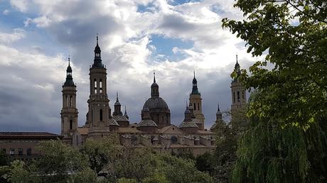 Zaragoza, desde la otra orilla. Zaragoza, desde la otra orilla.