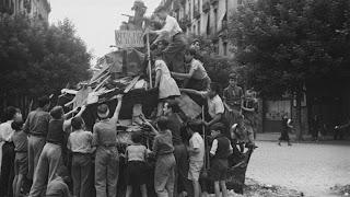 Sant Joan en novelas de Barcelona en el Laberint de Wonderland Sant Joan en novelas de Barcelona en el Laberint de Wonderland