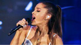 Ariana Grande vuelve a Mánchester tras el atentado
