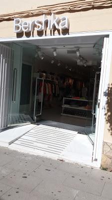 Outlets Inditex en Palafolls ¿realmente valen la pena? Outlets Inditex en Palafolls ¿realmente valen la pena?