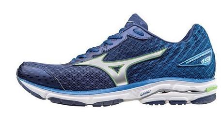 Asics vs. Mizuno Mizuno Wave Rider 19