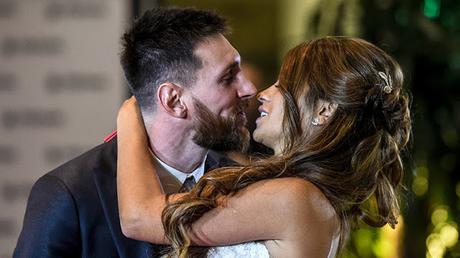 De futbolista a bailarín: Messi publica un video inédito del baile de su boda De futbolista a bailarín: Messi publica un video inédito del baile de su boda