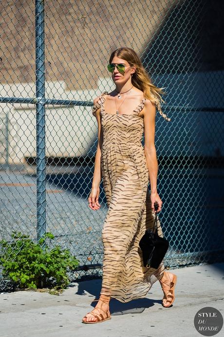 Vestidos largos de verano: 9 looks innovadores del streetstyle