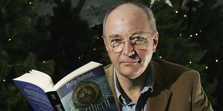 Roca Editorial adquiere los derechos de la nueva trilogía de Philip Pullman: EL LIBRO DE LA OSCURIDAD