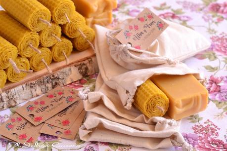 Detalles artesanales para bodas velas y jabones de miel Detalles artesanales para bodas bolsitas con velas y jabones de miel