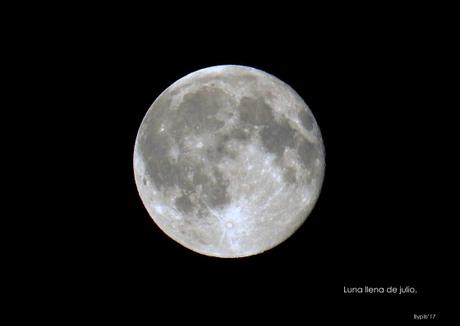 La luna y Tute.