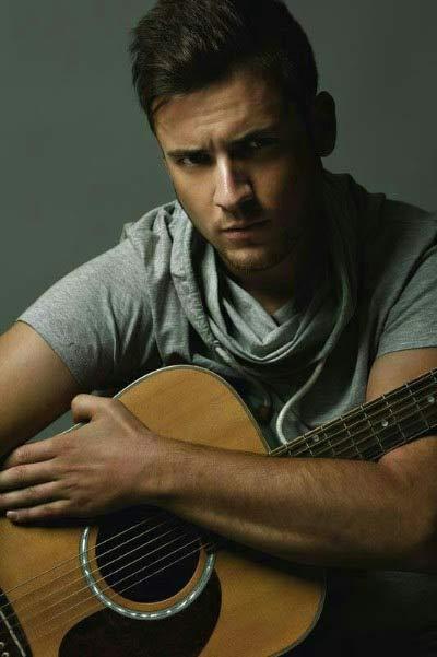 Javier Matía ofrecerá un concierto benéfico en Madrid el 22 de julio Javier Matía en directo