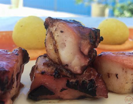 Far Nomo: comida nipona en el Far de Sant Sebastià Far Nomo: comida nipona en el Far de Sant Sebastià