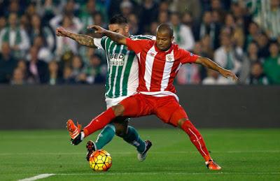 Mariano Ferreira se marcha del Sevilla FC Mariano Ferreira se marcha del Sevilla FC