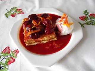 PAN DE MOLDE CON CEREZAS Y HELADO