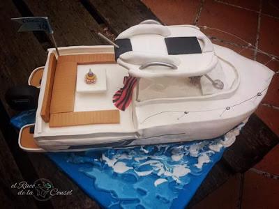 Una vuelta por alta mar con un yate Una vuelta por alta mar con un yate