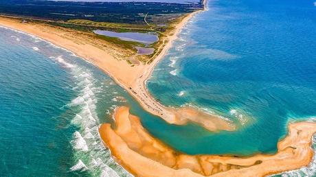 Aparece una extraña y peligrosa isla en el Triángulo de las Bermudas