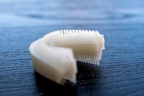El primer cepillo de dientes automático del mundo lleva el cepillado a otro nivel