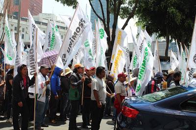 EL CAMPO ES DE TODOS, COMO LA DIGNA LUCHA POR EL BIENESTAR DE LOS CAMPESINOS EL CAMPO ES DE TODOS, COMO LA DIGNA LUCHA POR EL BIENESTAR DE LOS CAMPESINOS