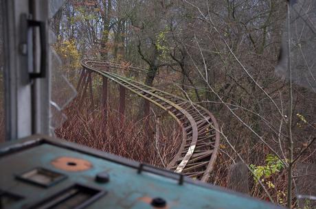 Abandonded Theme Park Seph Lawless 7