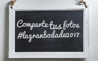 Pizarra con hastag para las fotos de la boda