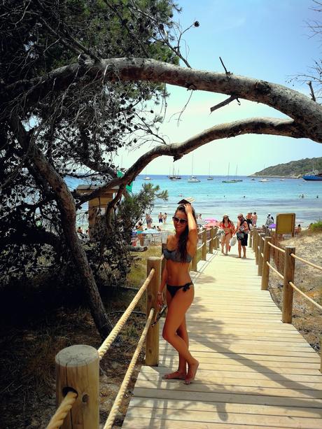 Bikini plateado en Ses Salines Ibiza