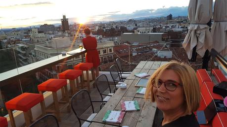 Las vistas desde la azotea del H10 PUerta de Alcalá son espectaculares. ¡Feliz Verano! Entender la Belleza cierra por Vacaciones ¡Nos vemos en Septiembre!