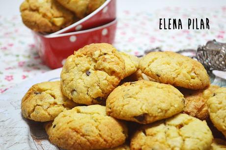 Cookies de coco, toffee y nueces de Macadamia Cookies de coco, toffee y nueces de Macadamia