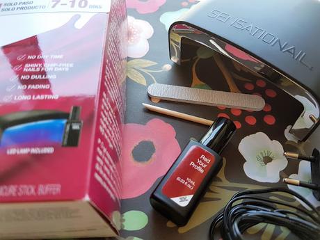 Manicura Semipermanente en un sólo Paso con SENSATIONAIL Manicura Semipermanente en un sólo Paso con SENSATIONAIL