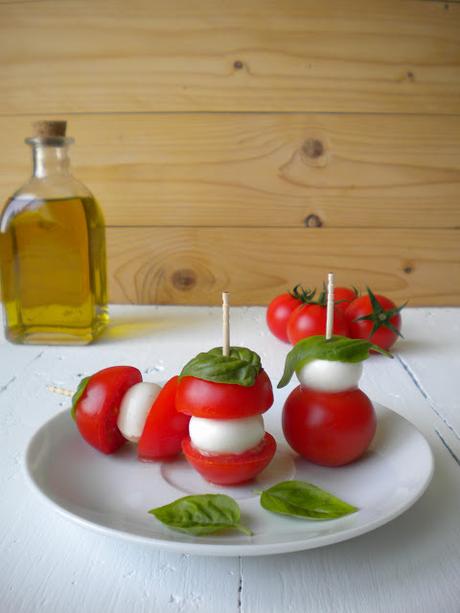 Bochetas de ensalada caprese