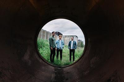 METZ: Presentan su nuevo single Cellophane METZ: Presentan su nuevo single Cellophane