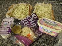 Pastel de calabacín sin lactosa con salsa de pimientos del piquillo Pastel de calabacín sin lactosa con salsa de pimientos del piquillo