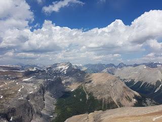 SENDERISMO EN CASTLE MOUNTAIN: HELENA PEAK 2835 m