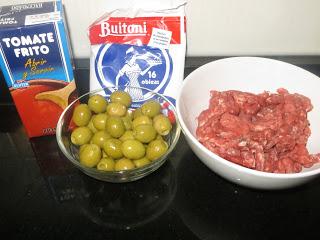 EMPANADILLAS DE CARNE PICADA Y ACEITUNAS