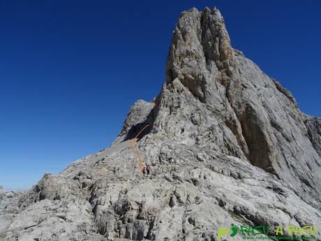 Ruta Pandebano - Refugio de Cabrones: De la Horcada Arenera a las Areneras