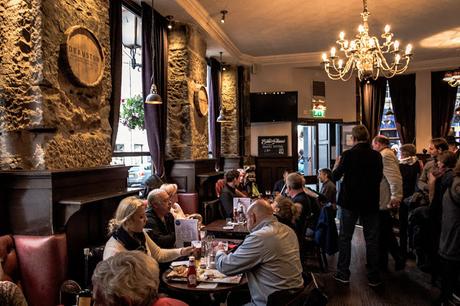 Edimburgo. Escocia.Pubs