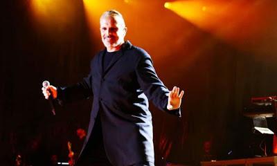 Miguel Bosé con sus éxitos en Starlite, anoche