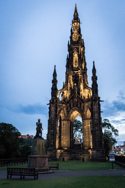 Imprescindibles en tu visita a Escocia (y 18). Edimburgo visto por la noche. Un cuento de hadas escocés Imprescindibles en tu visita a Escocia (y 18). Edimburgo visto por la noche. Un cuento de hadas escocés